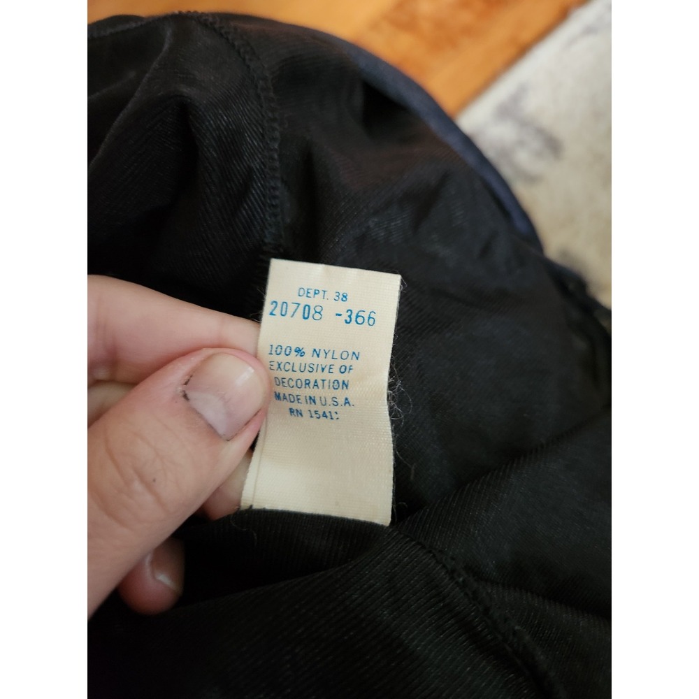 70s/80s Black Nylon‎ Robe - Picture 6 of 6